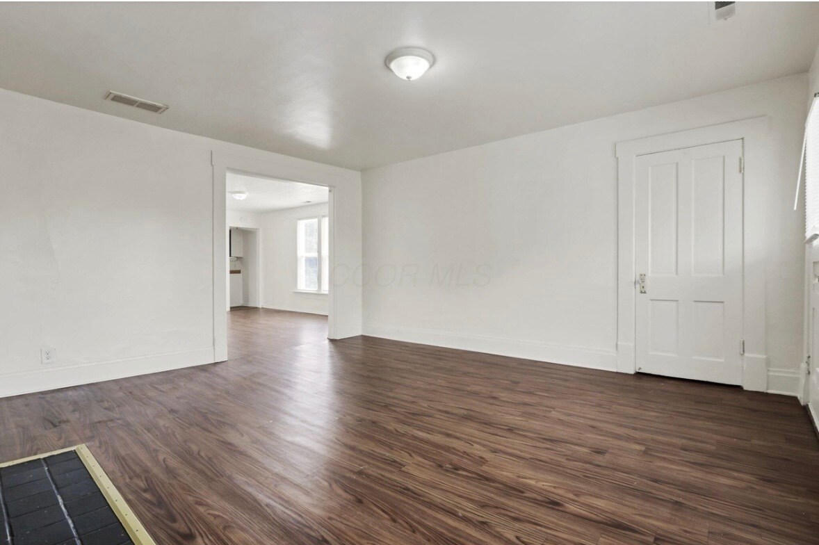 Building Photo - 52 N Yale Ave