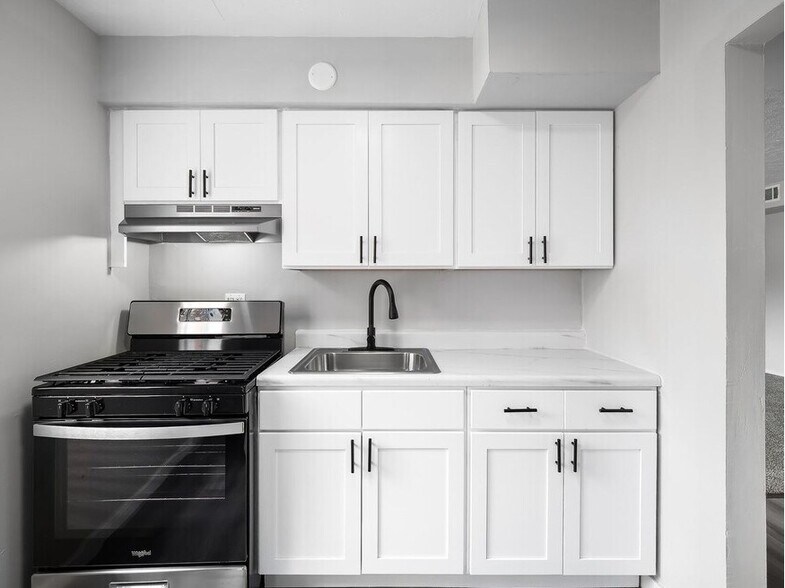 Primary Photo - Heights Garden Apartments