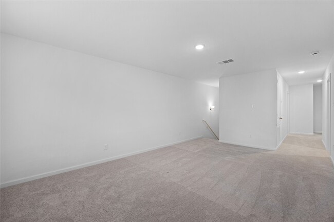 Building Photo - 612 Craven St