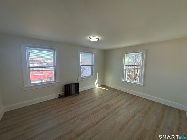 Building Photo - 30 Jefferson Ave