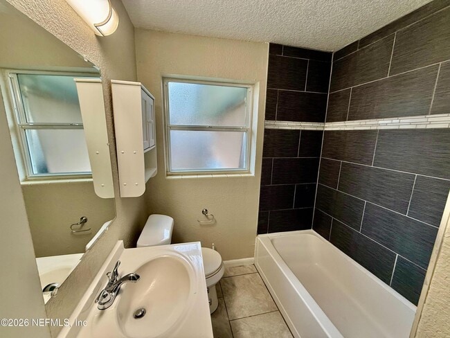 Building Photo - 1354 Stimson St