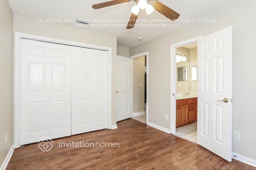 Building Photo - 538 New Brunswick Terrace