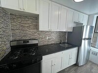 Building Photo - 2 bedroom in BRONX NY 10460