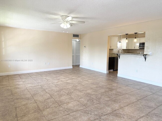Building Photo - 7711 SW 56th St