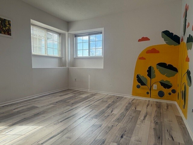 Building Photo - 2430 Glenholly Park Dr