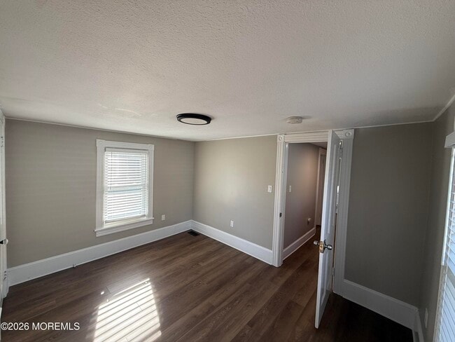 Building Photo - 30 Conover St