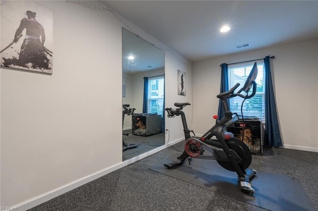 Building Photo - 605 Brickell Chase