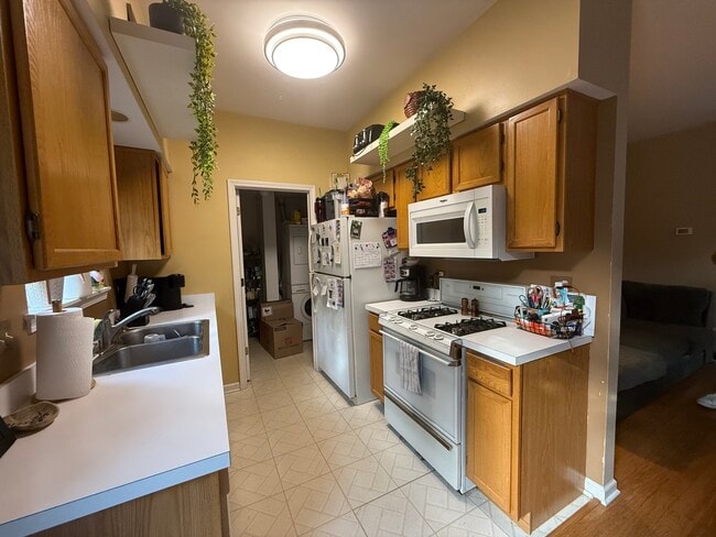 Building Photo - 2717 Glenwood Ct