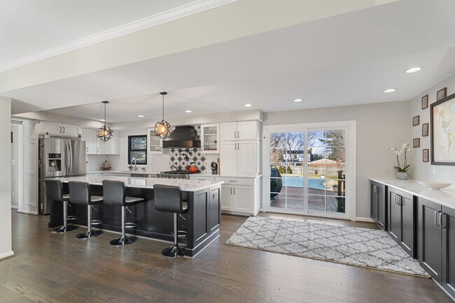 Building Photo - 3100 Franklin St