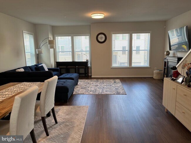 Building Photo - 3451 Watershed Blvd