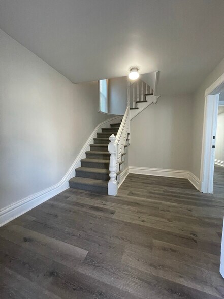 Building Photo - 65 Hudson Ave