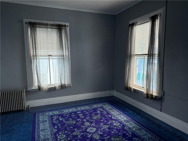 Building Photo - 20 Elm St