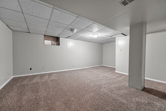 Building Photo - $2,635.95  - $300 OFF First Month's Rent - 4 Bedrooms, 2.5 Bathrooms, Single Family Home in Auror...