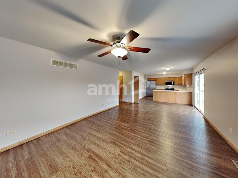 Building Photo - 1907 Arbor Falls Dr