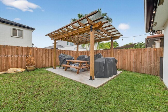 Building Photo - 15874 SW 138th Terrace