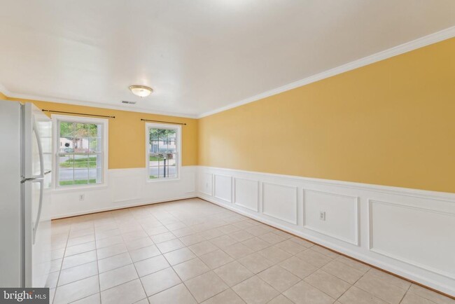 Building Photo - 5566 St Charles Dr