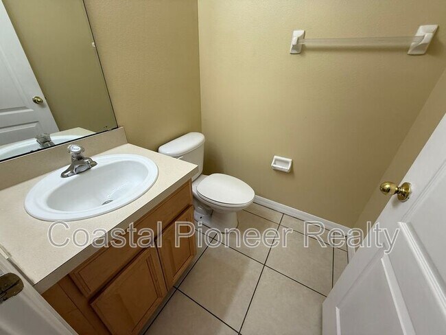 Building Photo - 5320 Lorilawn Dr