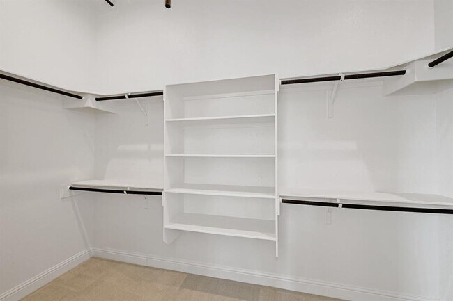 Building Photo - 2124 Bel Paese Bnd