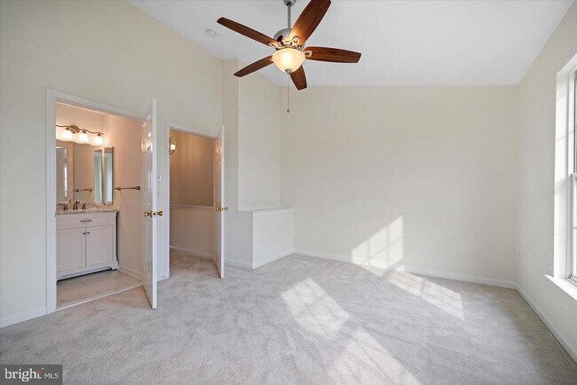 Building Photo - 20965 Killawog Terrace