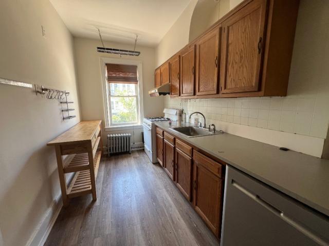 Building Photo - 1 bedroom in WOODSIDEw NY 11377