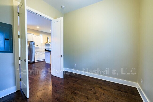 Building Photo - 1719 Pecan St