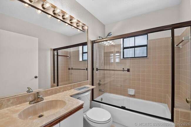 Building Photo - 5451 Verona Dr