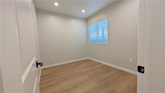Building Photo - 913 Durango Ct