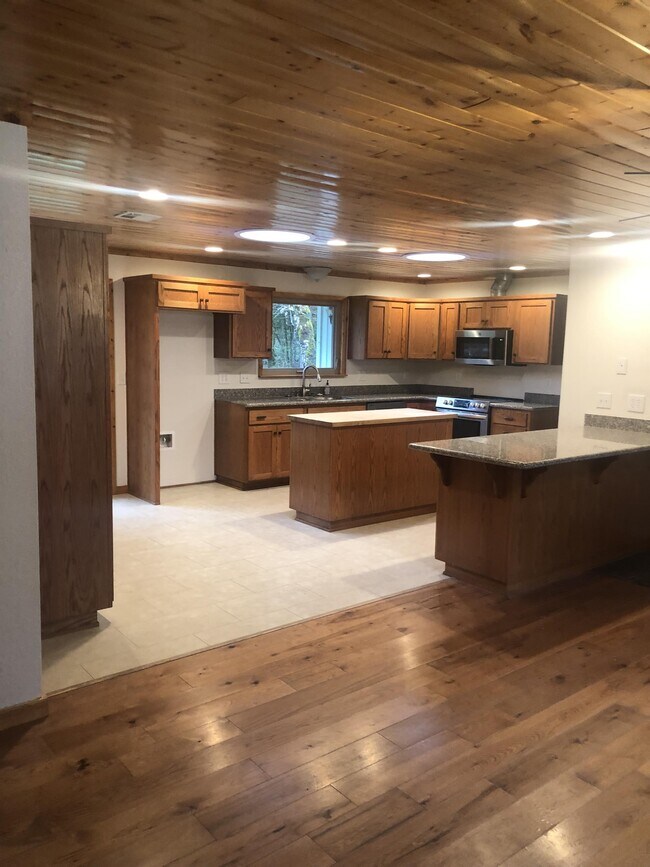 Building Photo - 5744 New Hope Rd