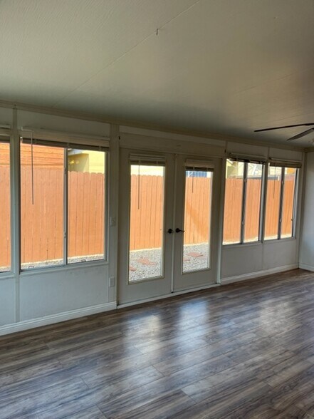 French Doors in Sunroom. - 18033 Glenburn Ave