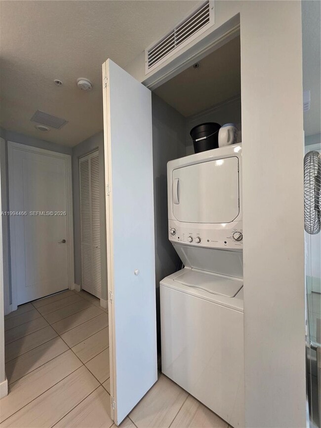 Building Photo - 10222 NW 64th Way