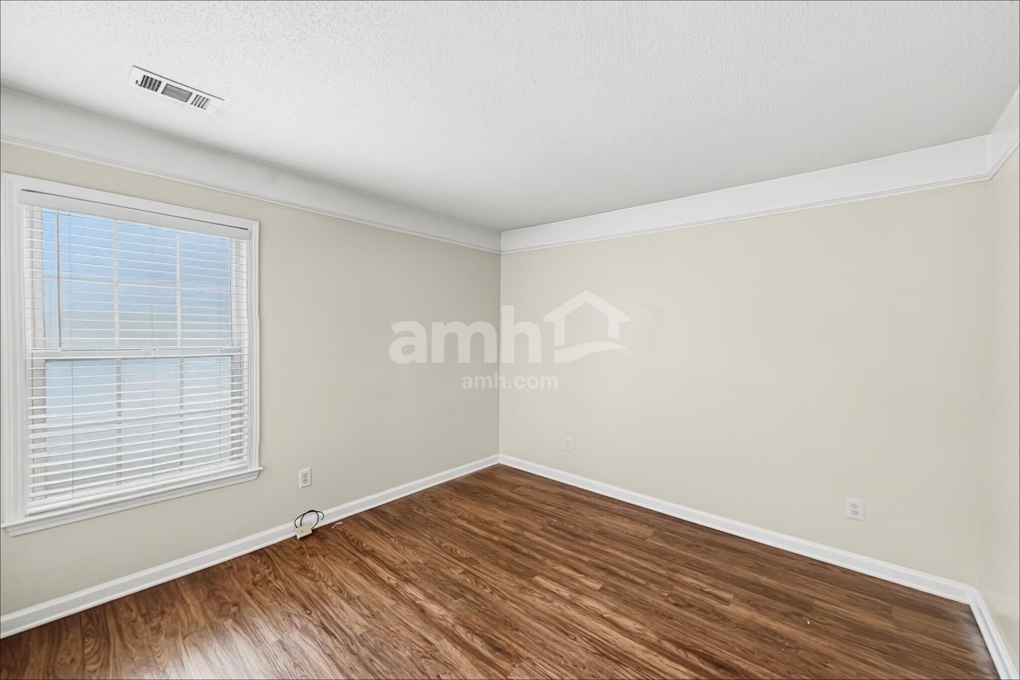 Building Photo - 4180 Glenaire Way NW