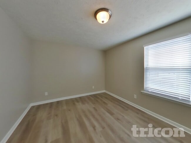 Building Photo - 1109 Shallowbrook Trail S