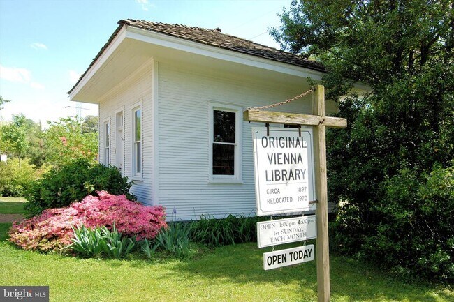 Building Photo - 1918 Contralto Ct