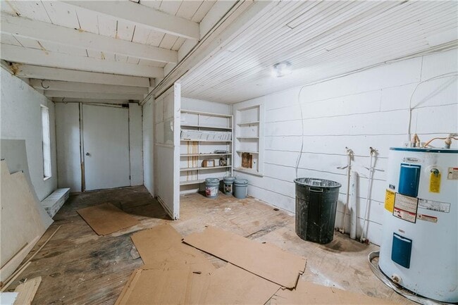 Building Photo - 8666 Shaw St