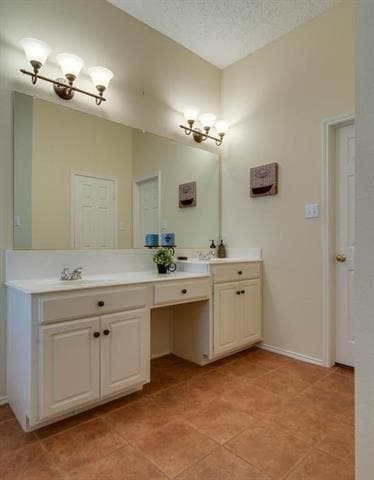 Building Photo - 3701 Kimble Dr