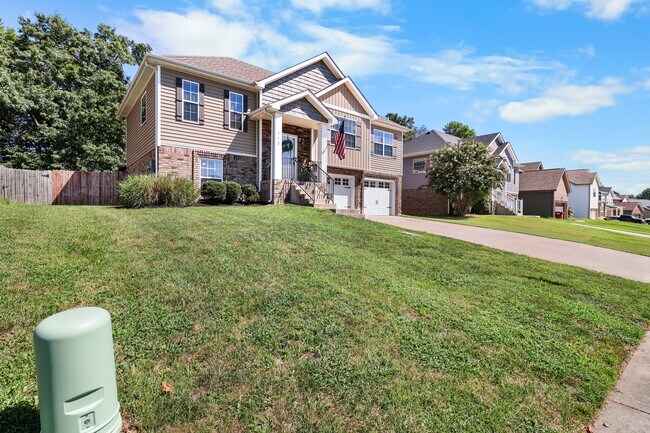 Building Photo - 773 Banister Dr