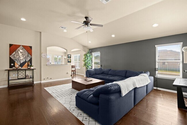 Building Photo - 820 Bryce Canyon Dr