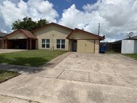 Building Photo - 2119 Westwind Cir