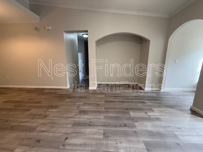 Building Photo - 10075 Gate Pkwy N