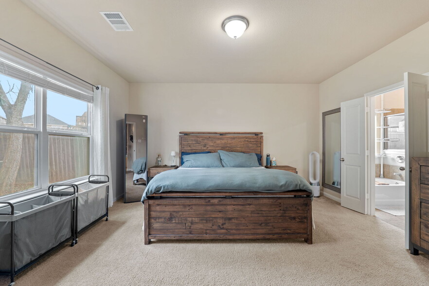 Building Photo - 9002 Summit Lk