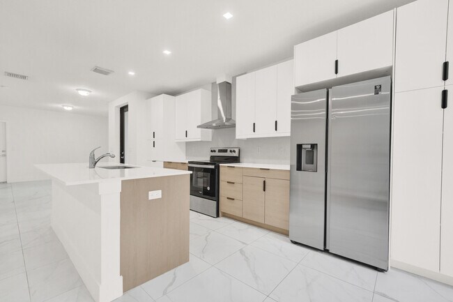 Building Photo - 407 Bella Sol Way