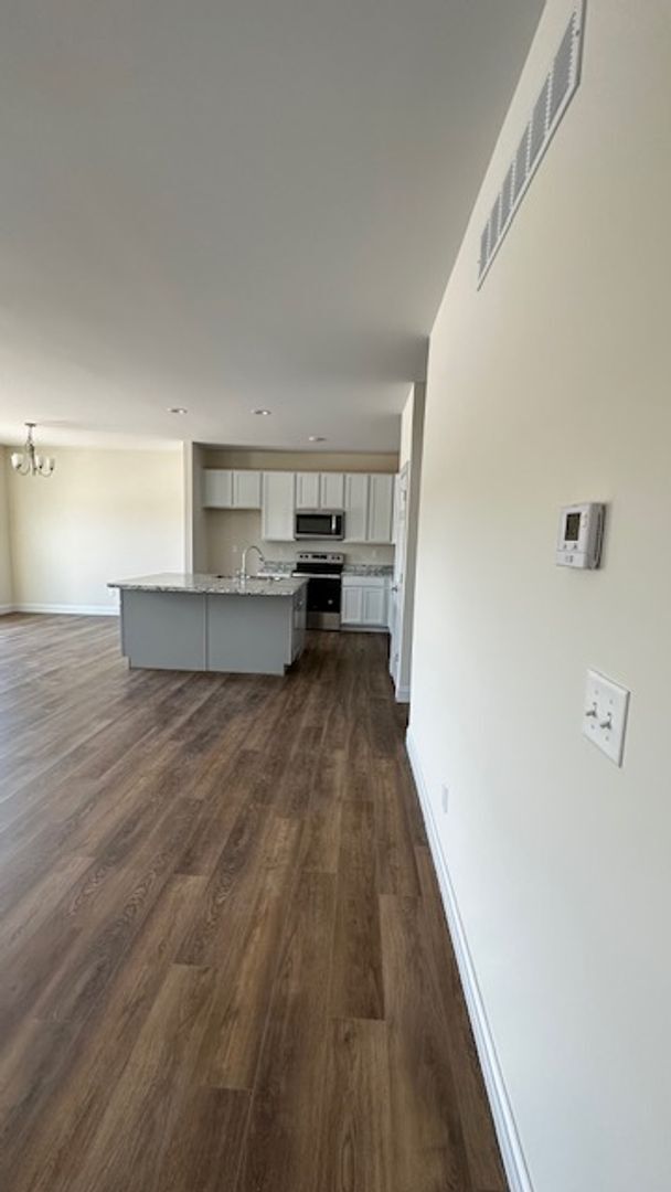 Building Photo - 2206 Gritt Court
