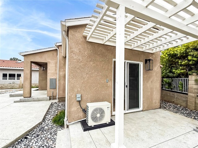 Building Photo - 23852 Wardlow Cir