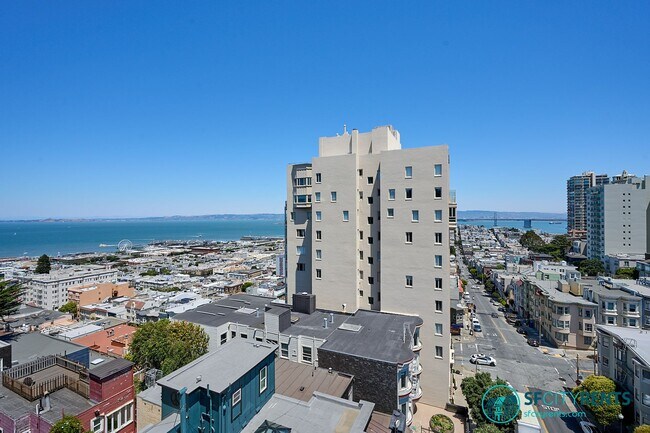 Building Photo - Russian Hill: Remodeled 9th Floor Apartmen...