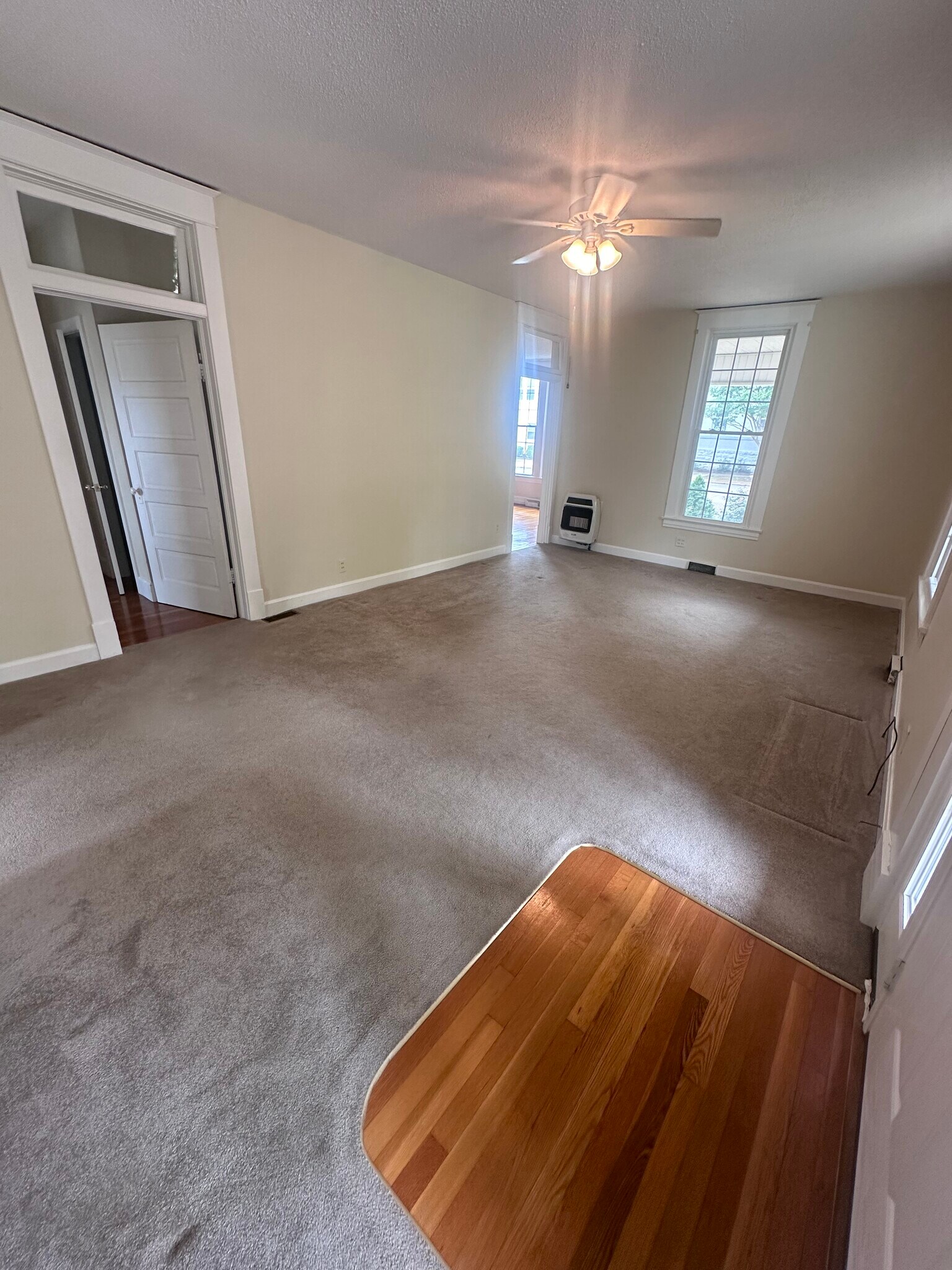 Unit A living Room - 502 E Tombigbee St