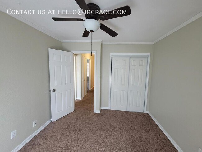Building Photo - 1306 Chapel Creek Rd