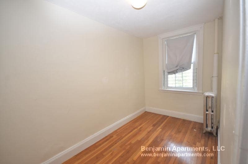 Building Photo - 109 Brainerd Rd