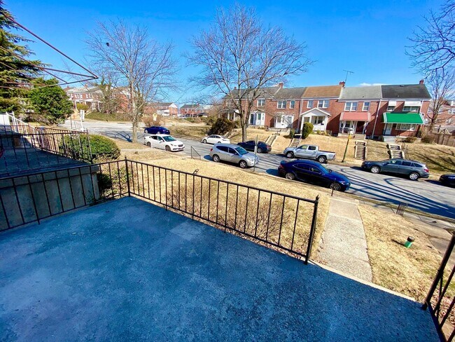 Building Photo - Charming 3 Bedroom/2 Bathroom Townhome with In-Unit Laundry in Ramblewood, MD!