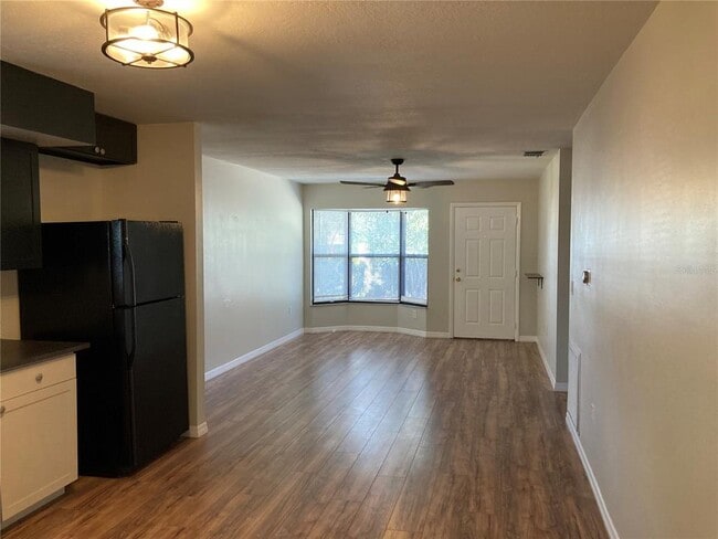 Building Photo - 2028 29th Ave N