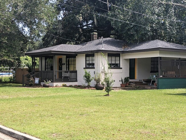 Primary Photo - 2619 Carmel Ave